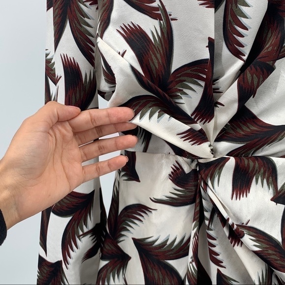 A.L.C.
Freja Twist-Front Printed Silk Dress - Picture 7 of 9